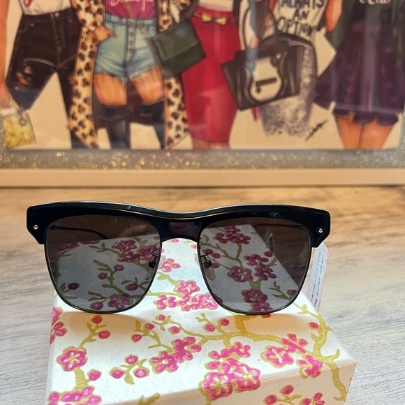 SALE🌻ALEXANDER MCQUEEN unixes sunglasses ✨❤️ - Picture 2 of 16